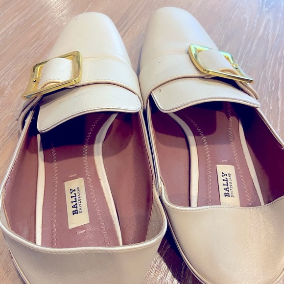Authentic Bally flat - Picture 4 of 5